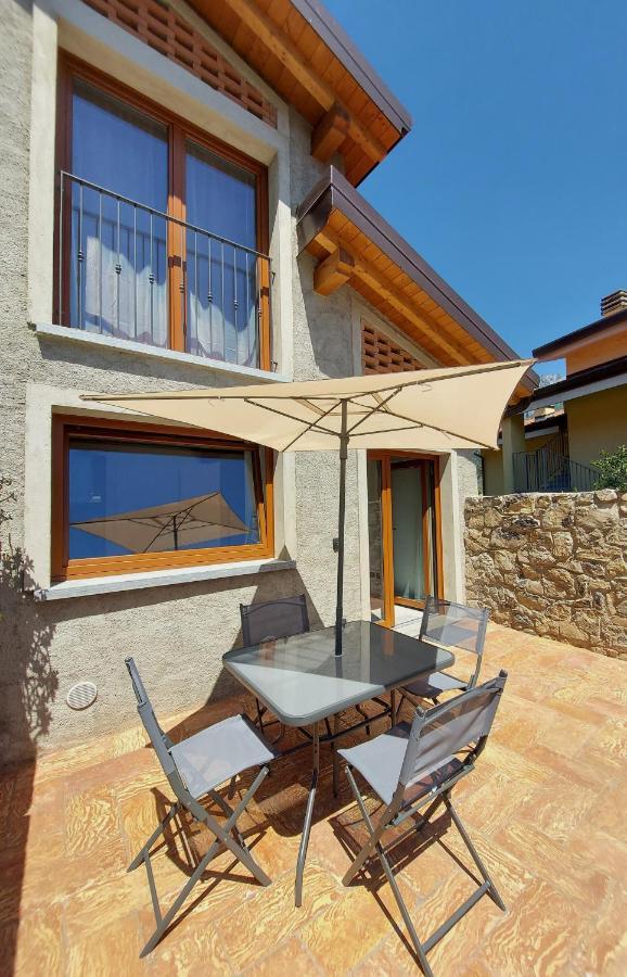 Our Happy Place - Casa Vacanze Per Il Viaggiatore Slow Mandello del Lario Eksteriør bilde
